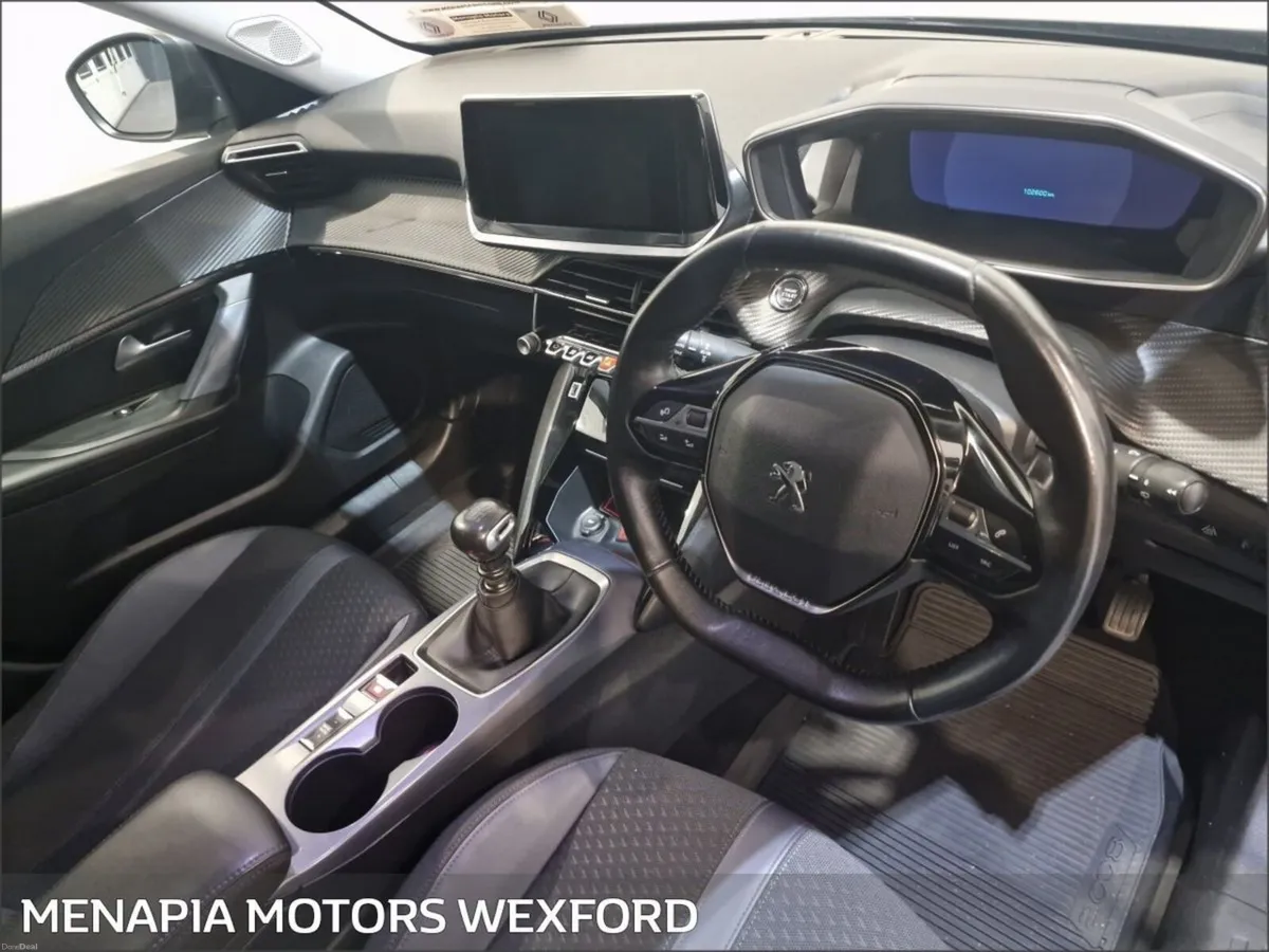 Peugeot 2008 1.5 BlueHDI 100bhp Allure - Image 6