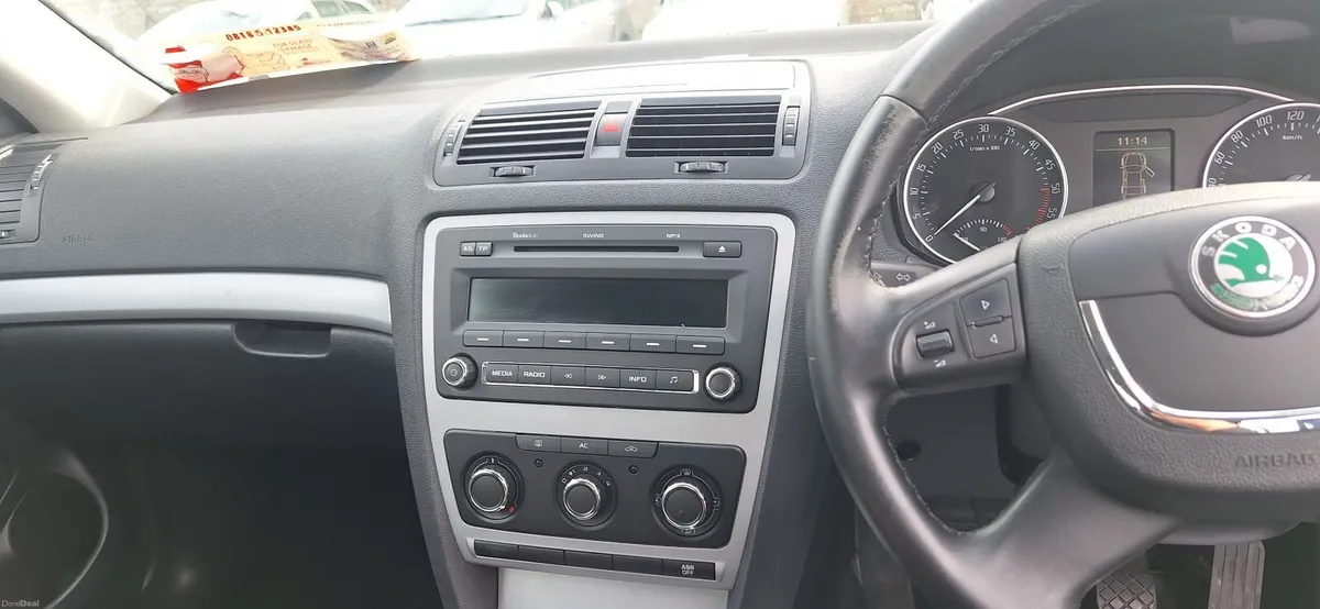 Skoda Octavia 2012 - Image 2