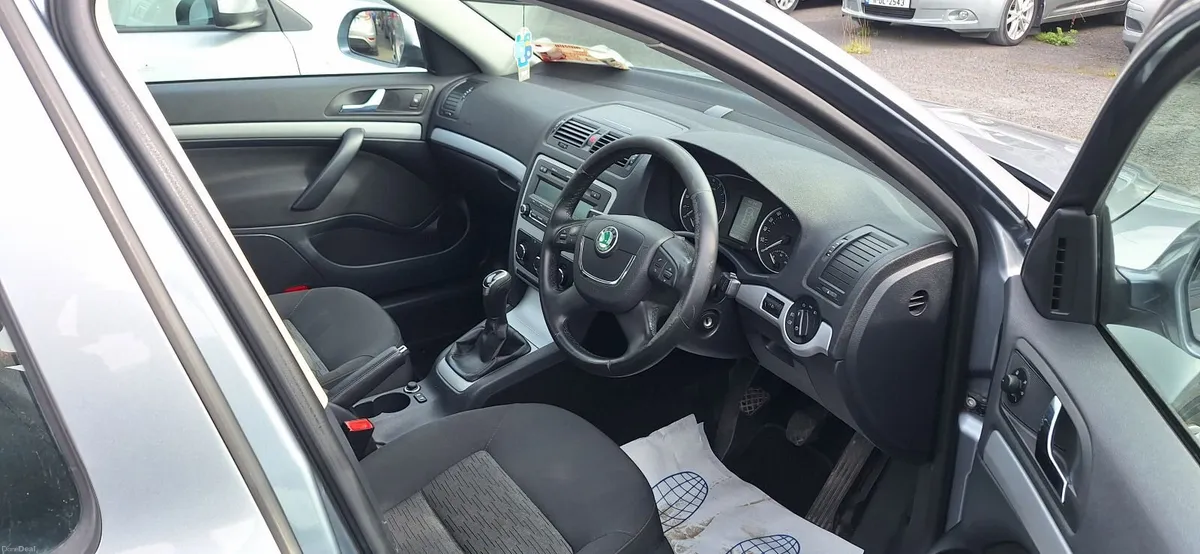 Skoda Octavia 2012 - Image 4