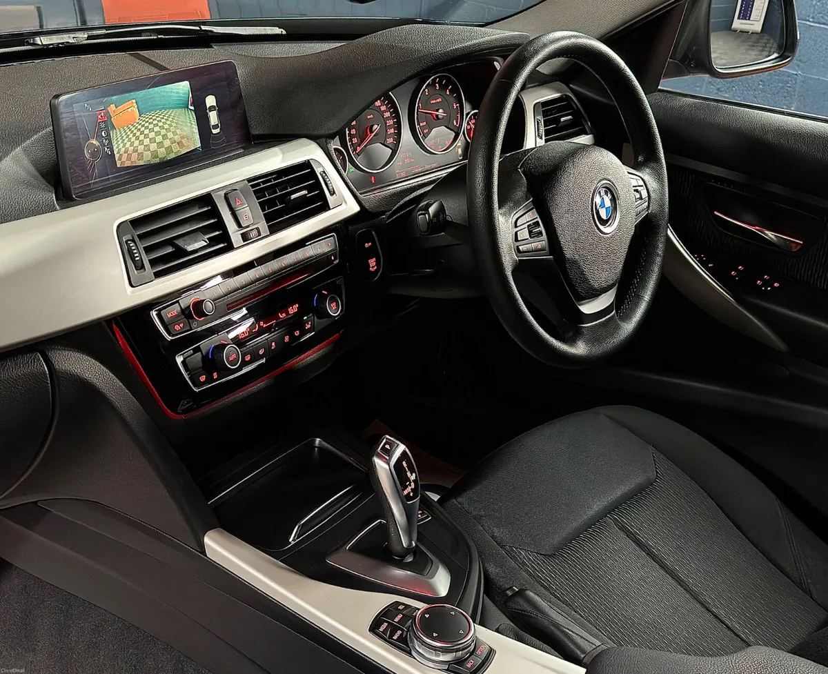 2016 BMW 3-Series 320D Auto 190BHP M-Performance - Image 4