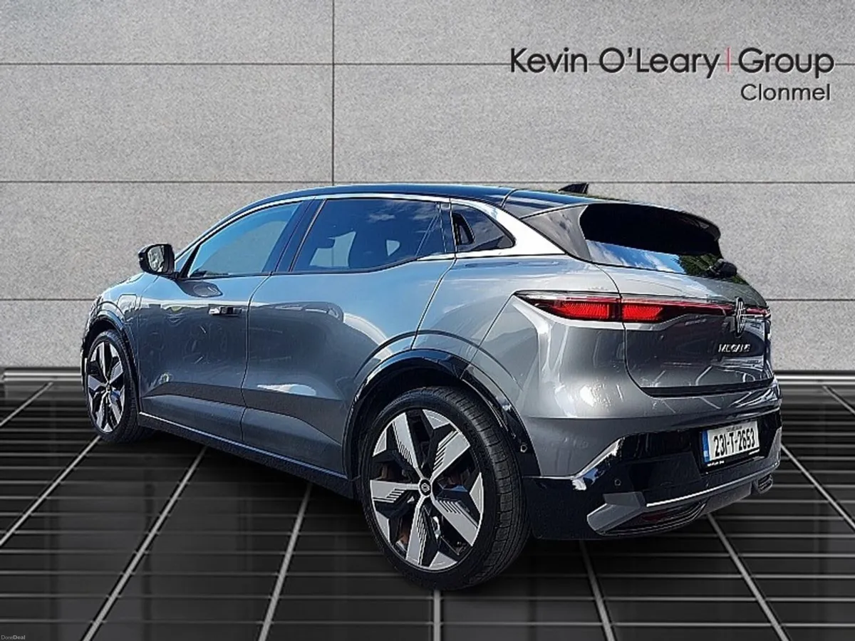Renault Megane E-Tech Techno EV60 220hp - Image 3