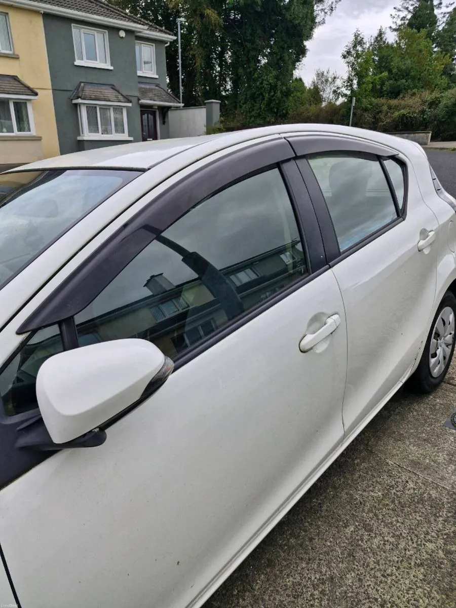 TOYOTA hybrid Car - Image 2