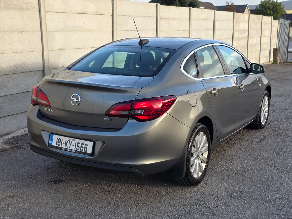 Opel Astra 1.6CDTi NCT 02/28 TAX 06/27 - Image 4