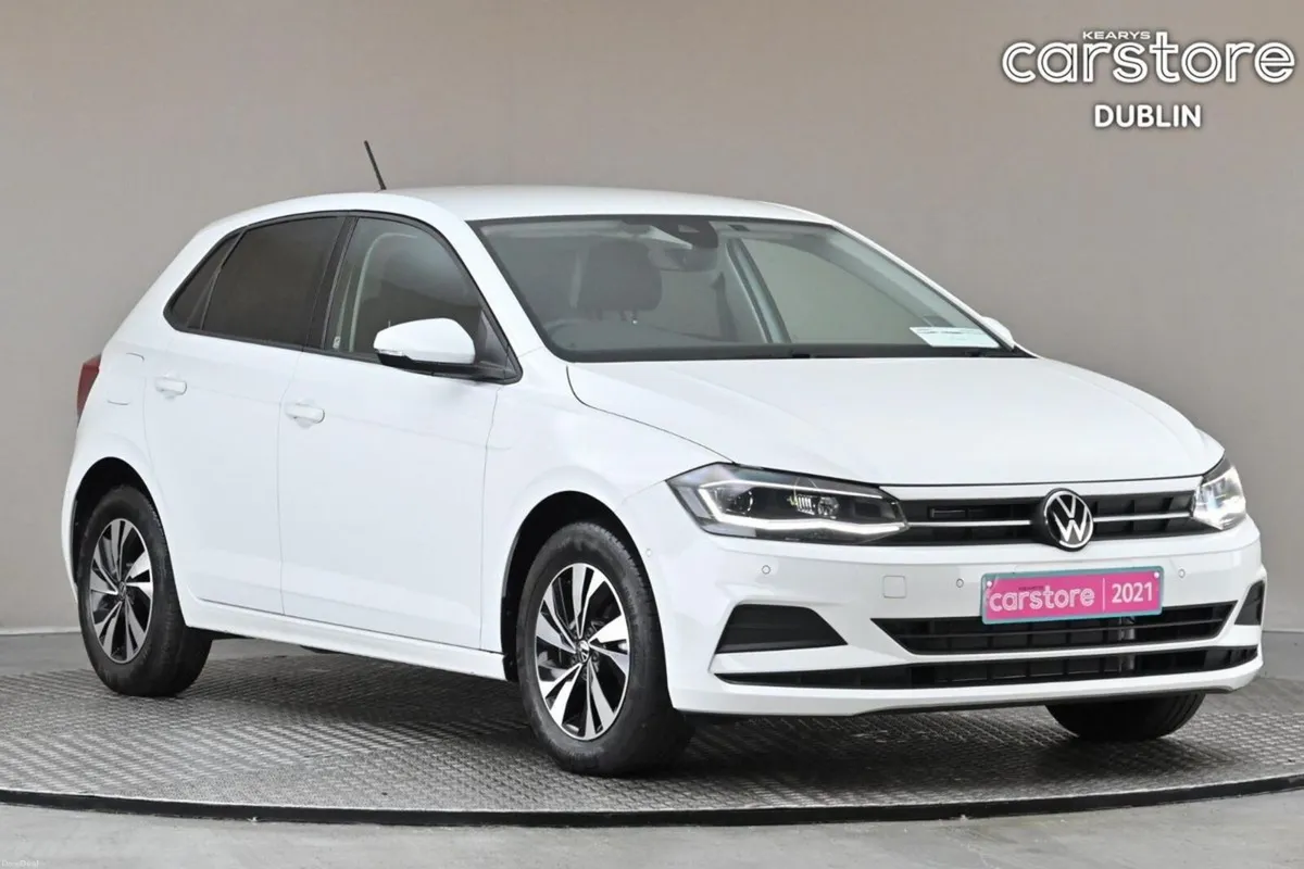 Volkswagen Polo 1.0 TSI DSG COMFORTLINE **CARPLAY* - Image 1