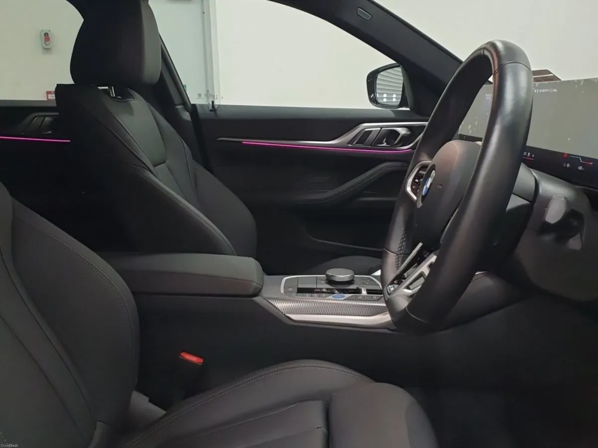 BMW i4 eDrive35 M Sport - Image 6