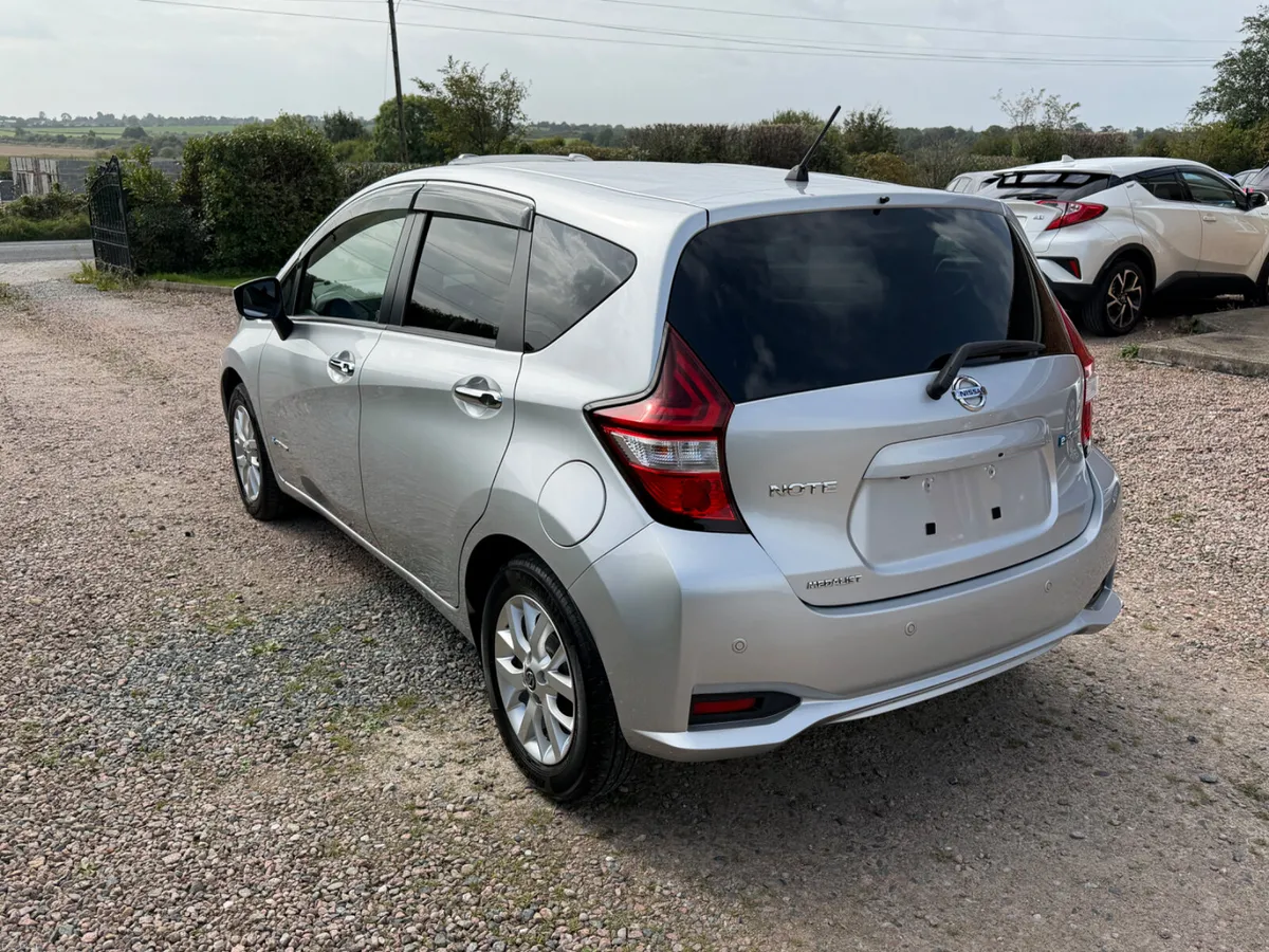211 Nissan Note E-power Medalist - Image 6