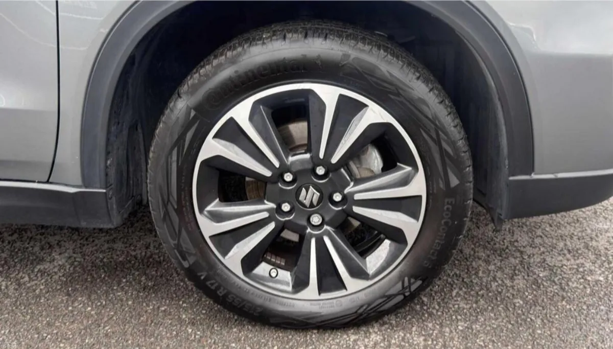 241 Suzuki Vitara  1.5 hybrid SZ5 AUTOMATIC - Image 6