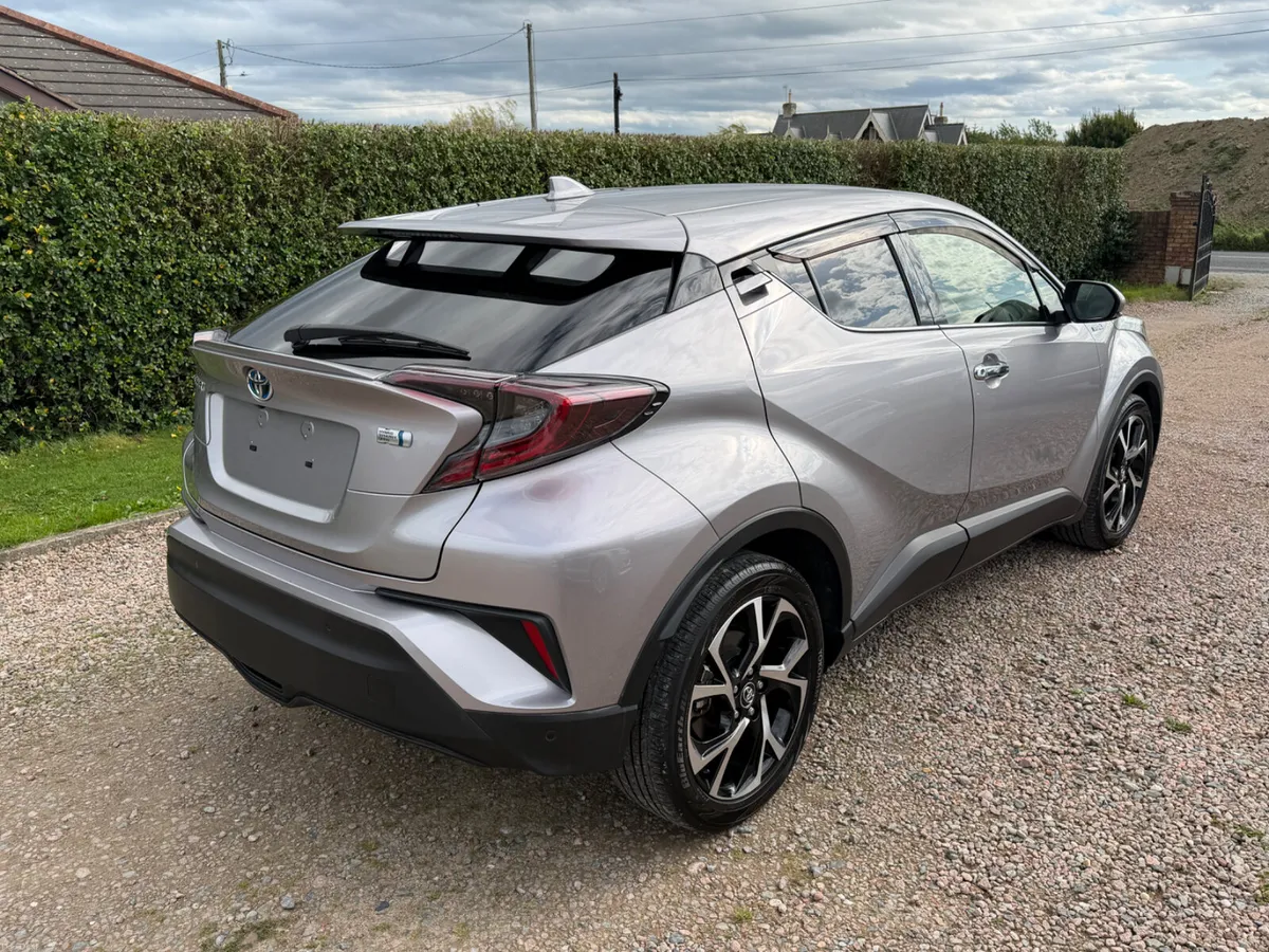 191 Toyota C-HR G spec Led Edition - Image 4