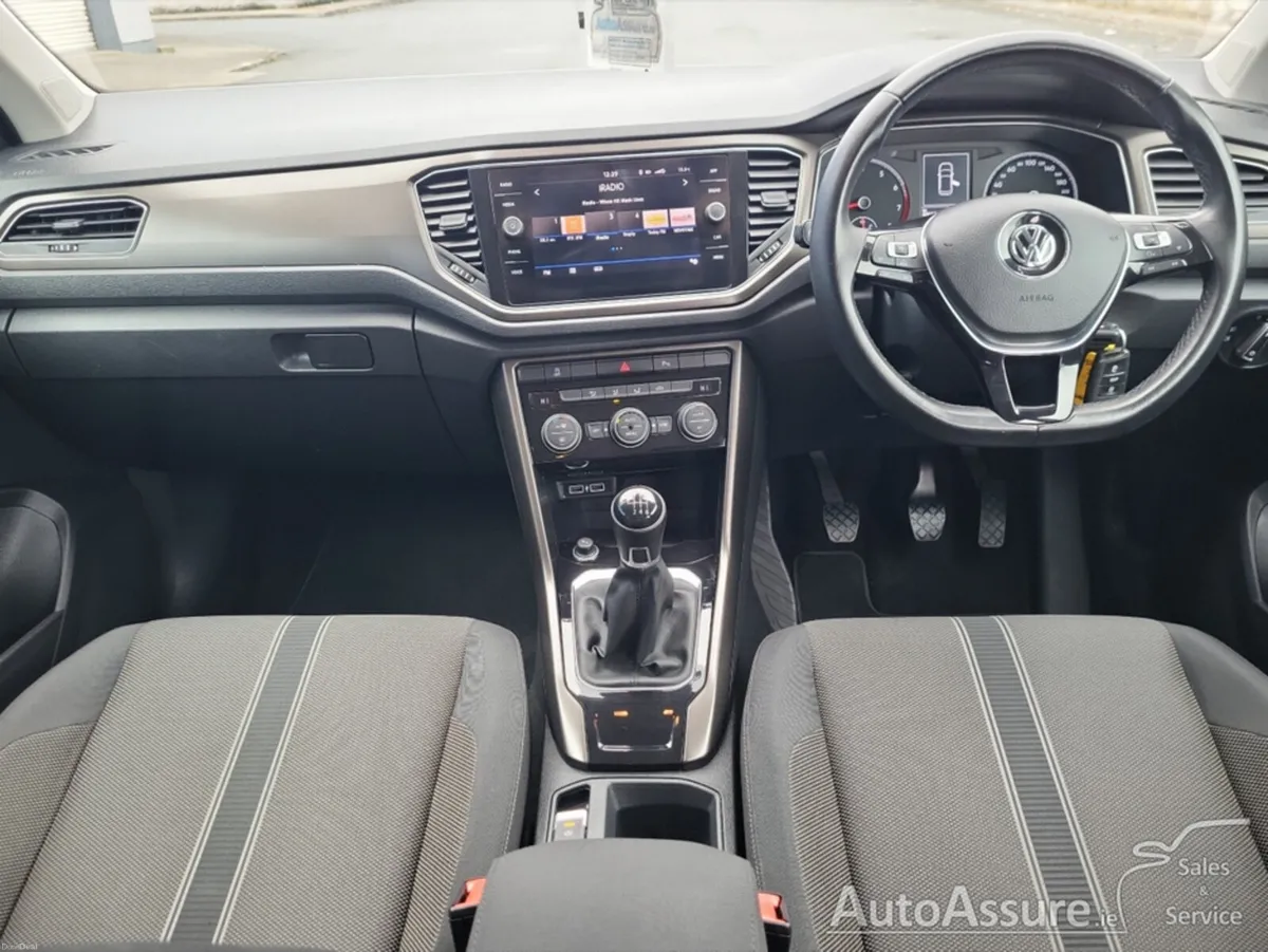 Volkswagen T-Roc 1.0 TSI R-Line 6S 115BHP *** 18 i - Image 3