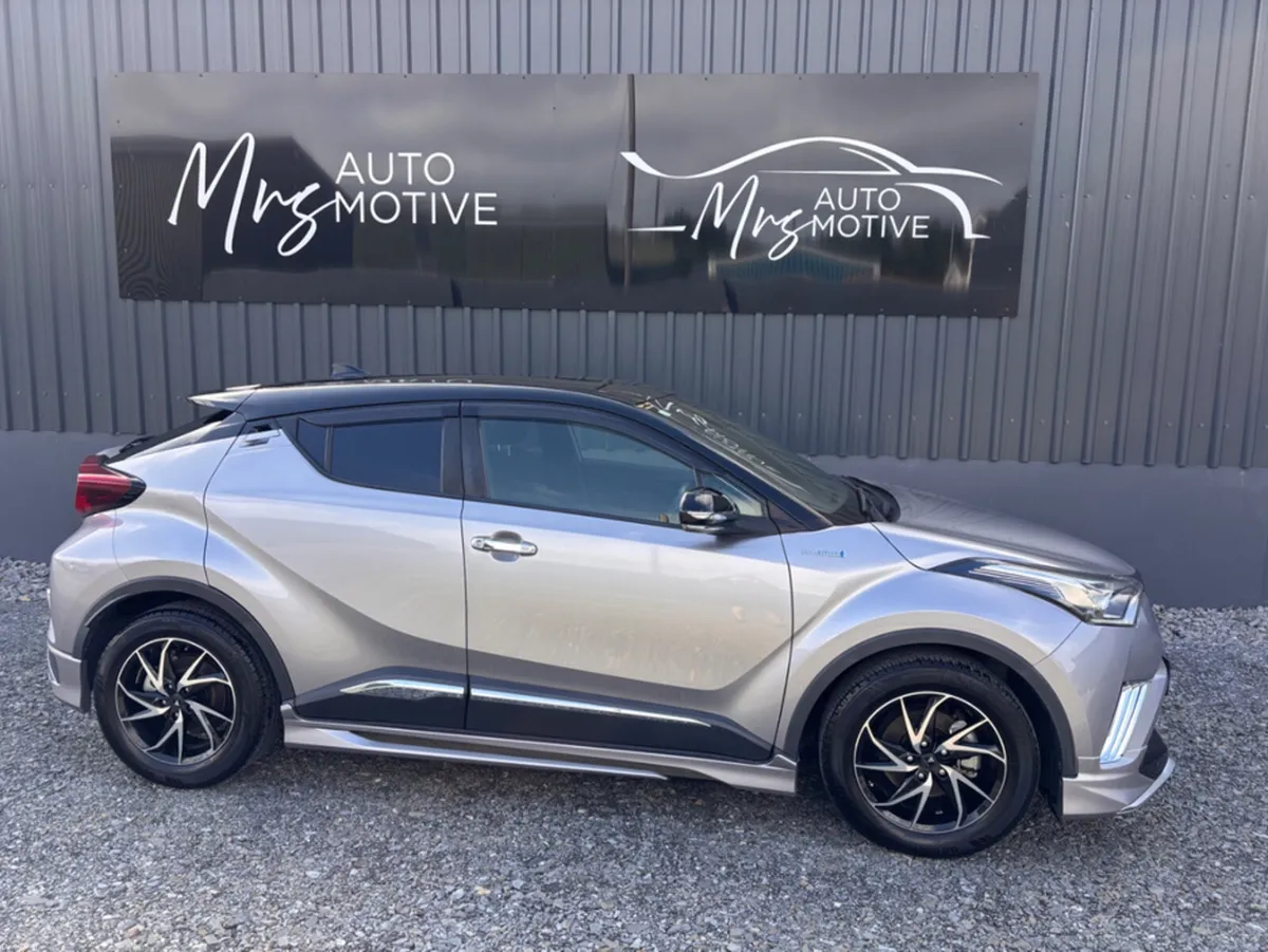 Toyota C-HR 1.8 HYBRID AUTO WITH BODY KIT - Image 2