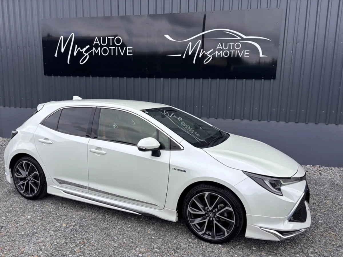 Toyota Corolla COROLLA SPORT 1.8 HYBRID - Image 1