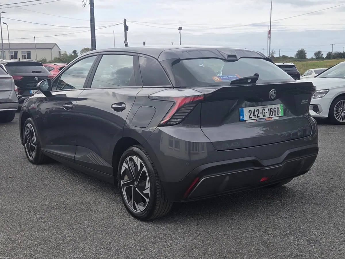MG MG4 LR - EXCITE 64KWH 5DR - Image 6