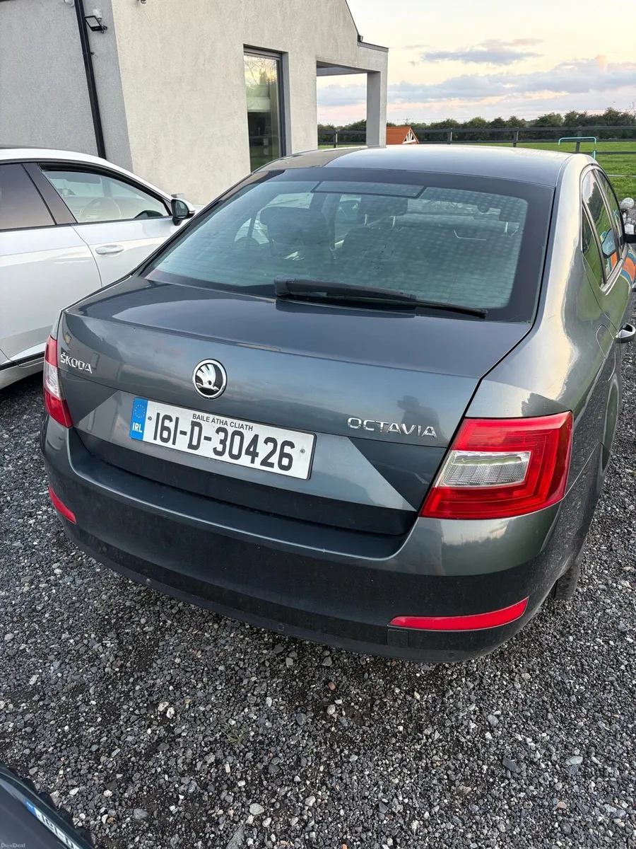 Skoda Octavia automatic - Image 4