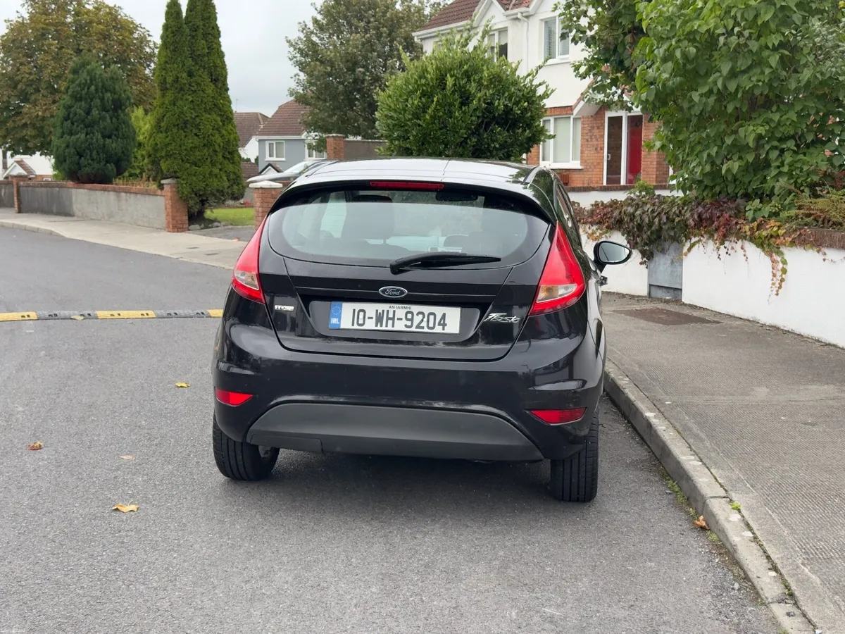 2010 Ford Fiesta 1.4 TDCi Edge - 3 Door, Black - Image 2