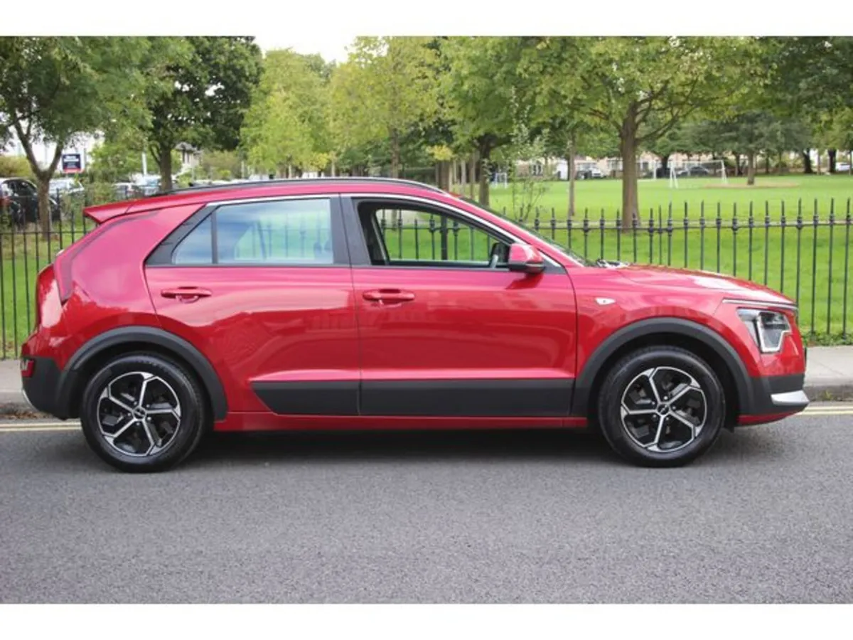 Kia Niro K3 Self Charging Hybrid - Full Documented - Image 6