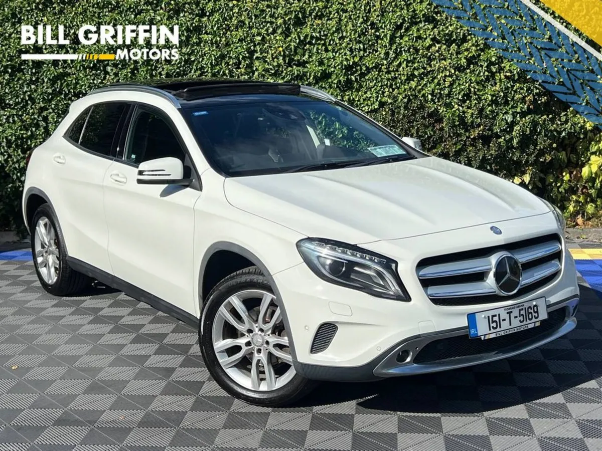 Mercedes-Benz GLA GLA180 1.6 AUTO // OPENING PAN R - Image 1