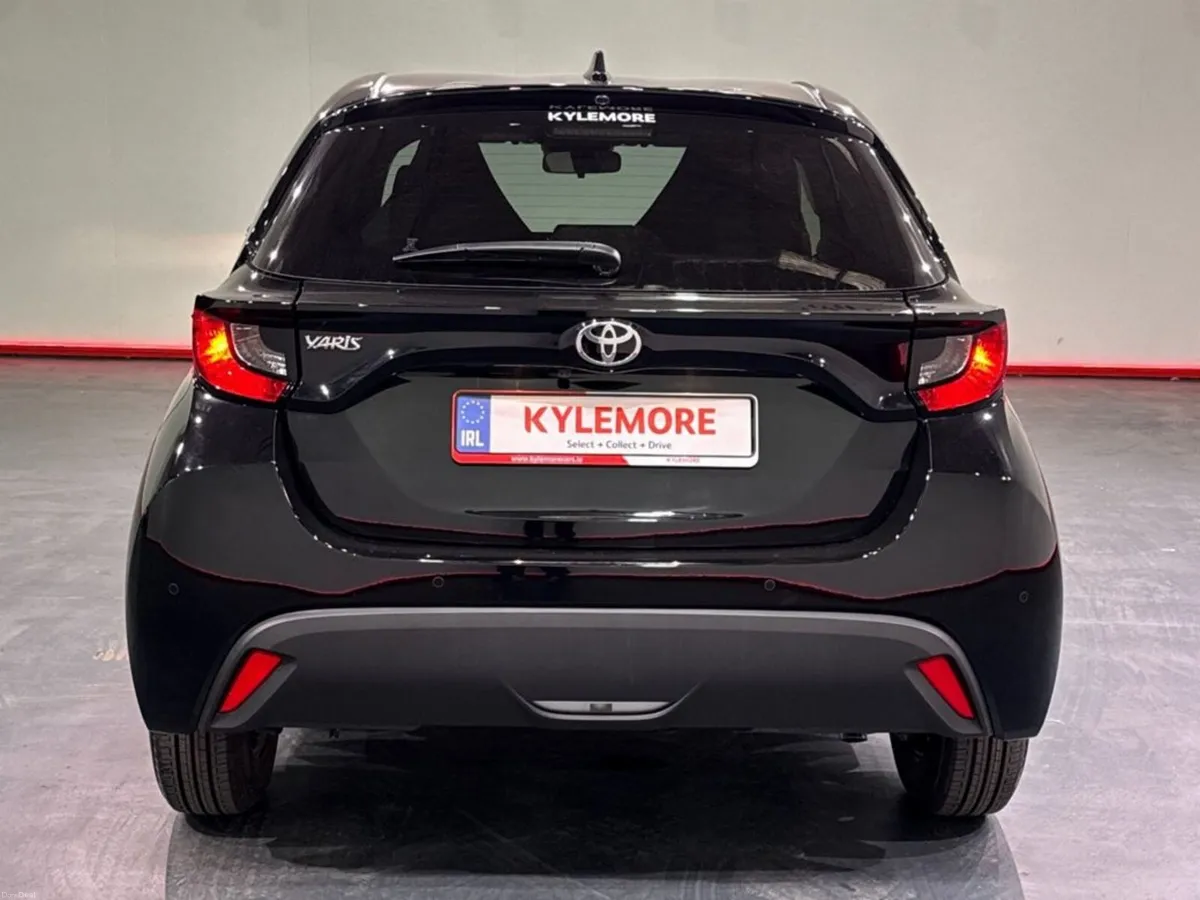 Toyota Yaris ONLY 50KM! 1.0L PETROL AUTOMATIC - RE - Image 4