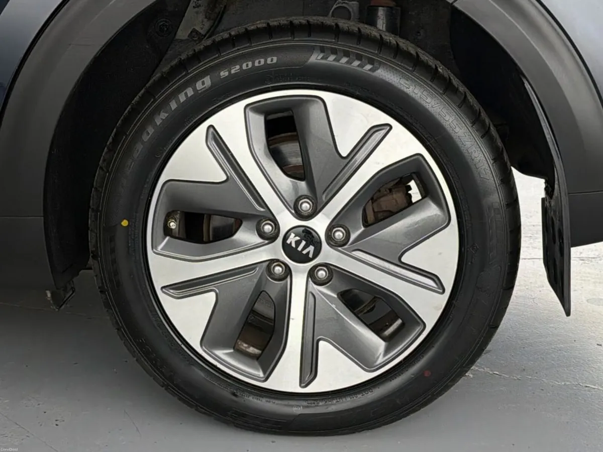 Kia Niro EV PE LR 5DR Auto - Image 3