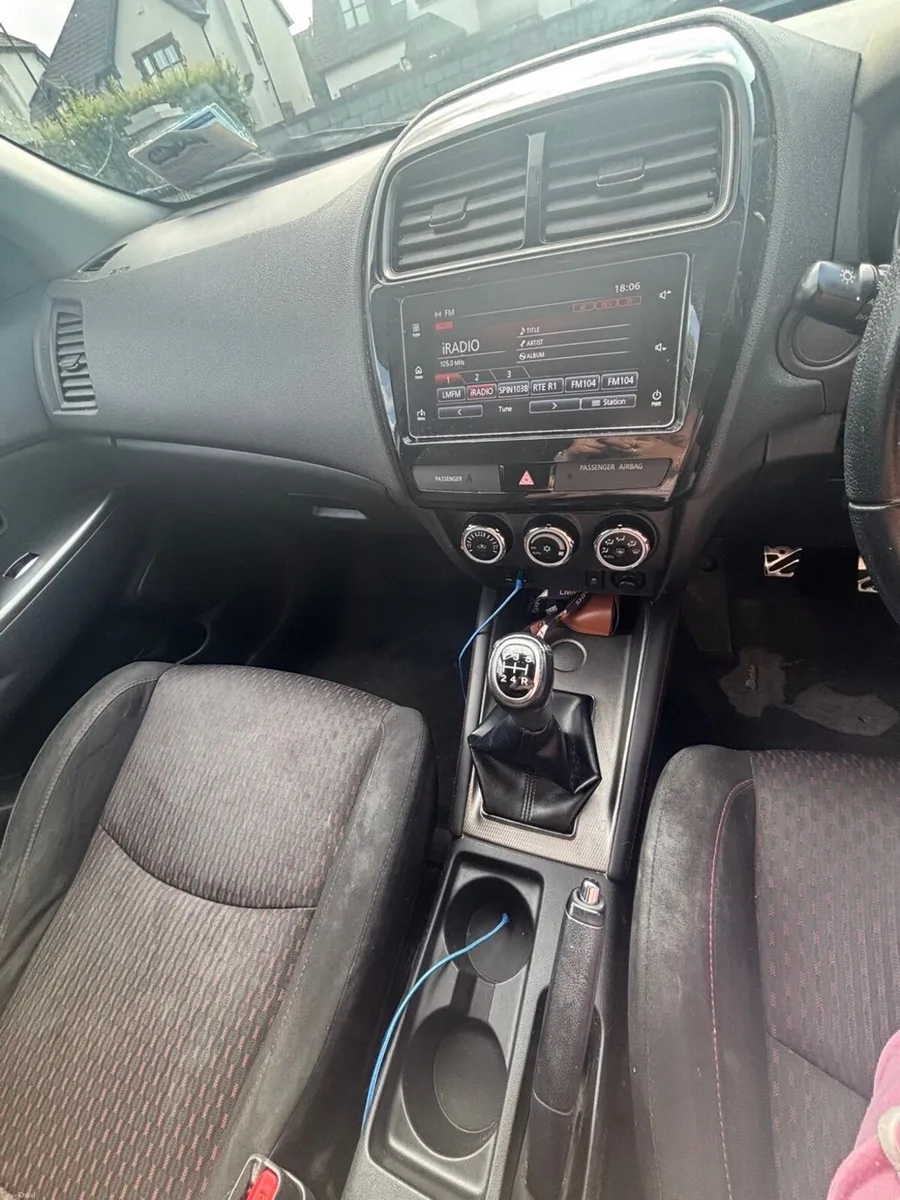 Car - Image 5