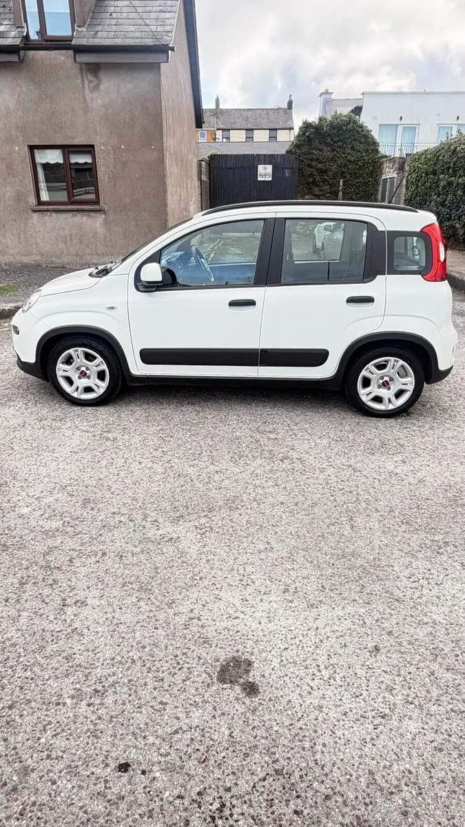 2023 Fiat Panda 1.0 MHEV Hybrid - Image 3