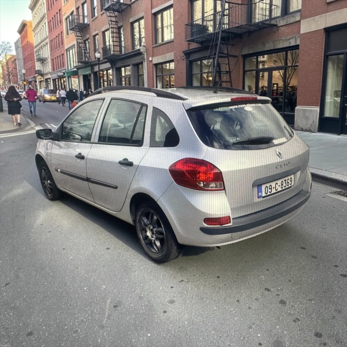 2009 Renault Clio 1.2 16V Petrol  ROYALE - Image 2