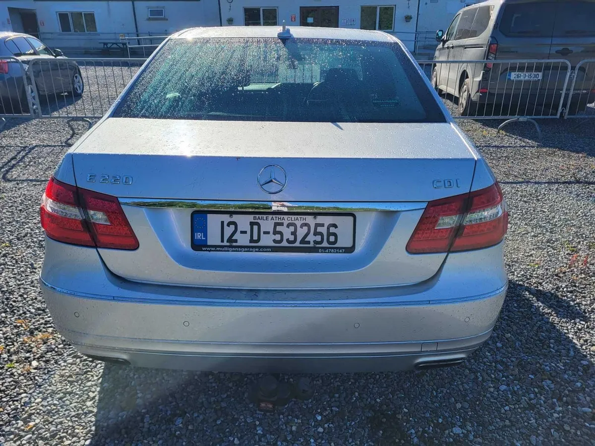 Mercedes-Benz E-Class 2012 - Image 1