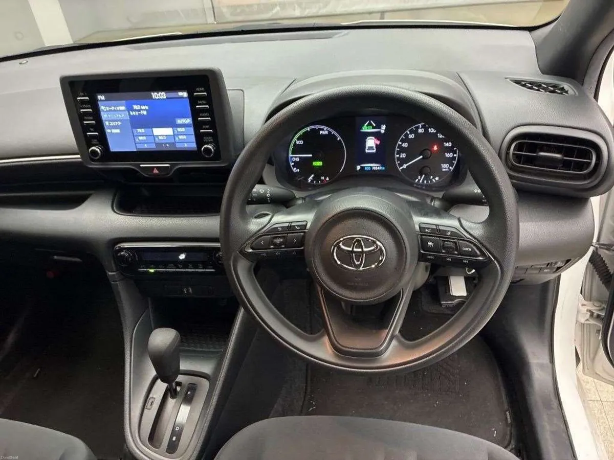 Toyota Yaris 1.5 Hybrid 2021 - Image 5
