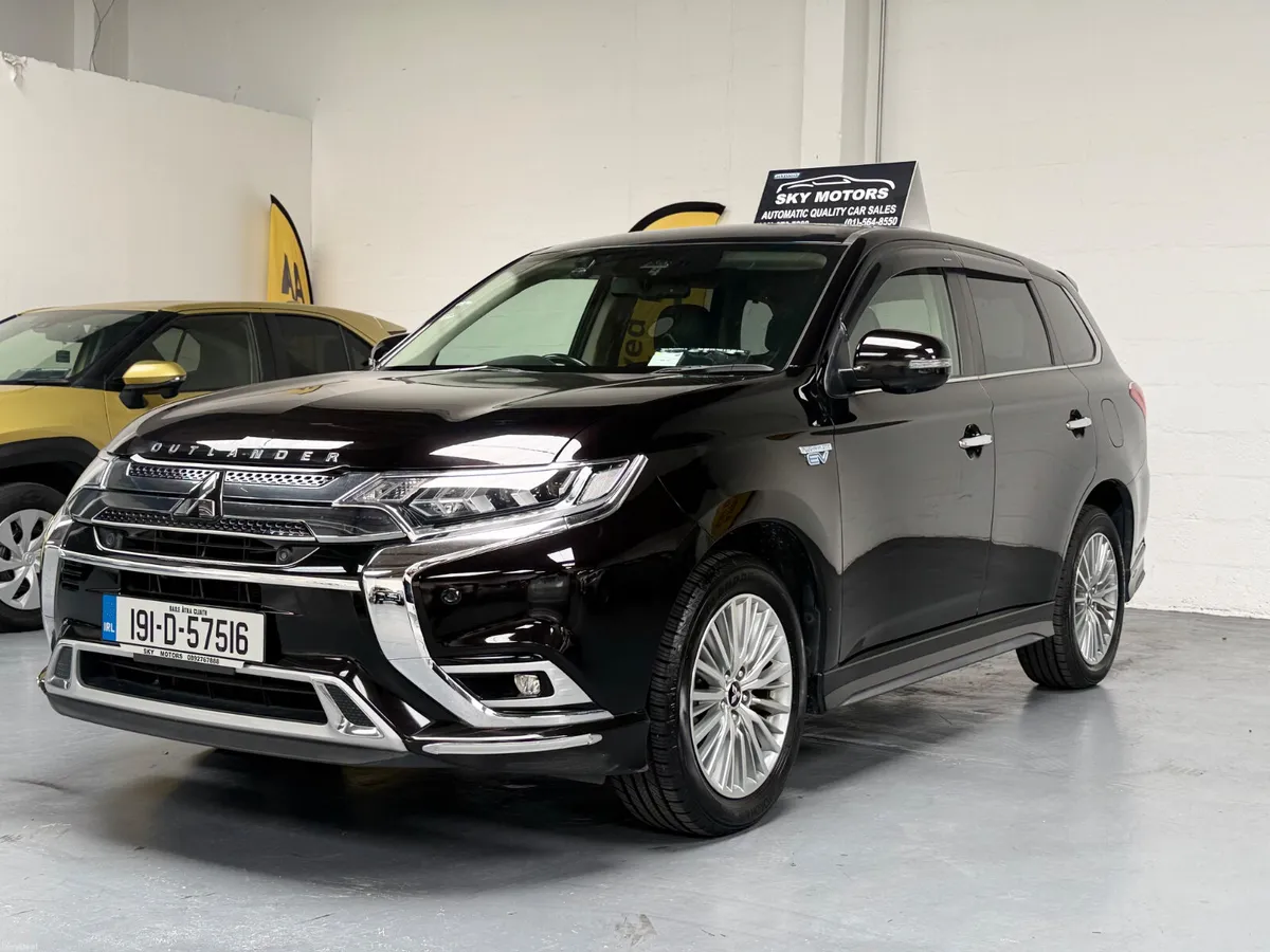 2019 Mitsubishi Outlander 2.4 Plug In Hybrid - Image 3