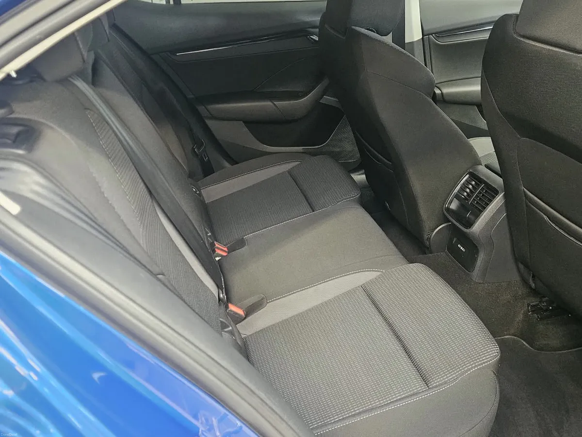 231 SKODA OCTAVIA AMBITION 2.0 DIESEL - Image 5