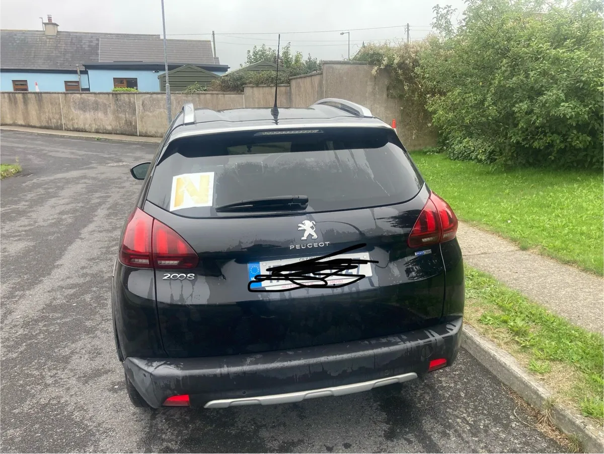 Peugeot 2008 active - Image 4