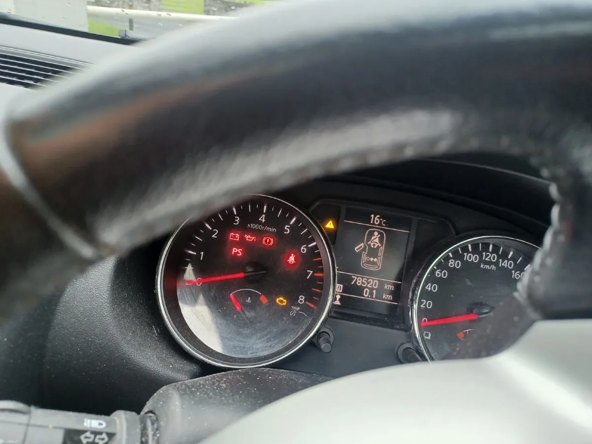 Nissan Qashqai 2011 - Image 3