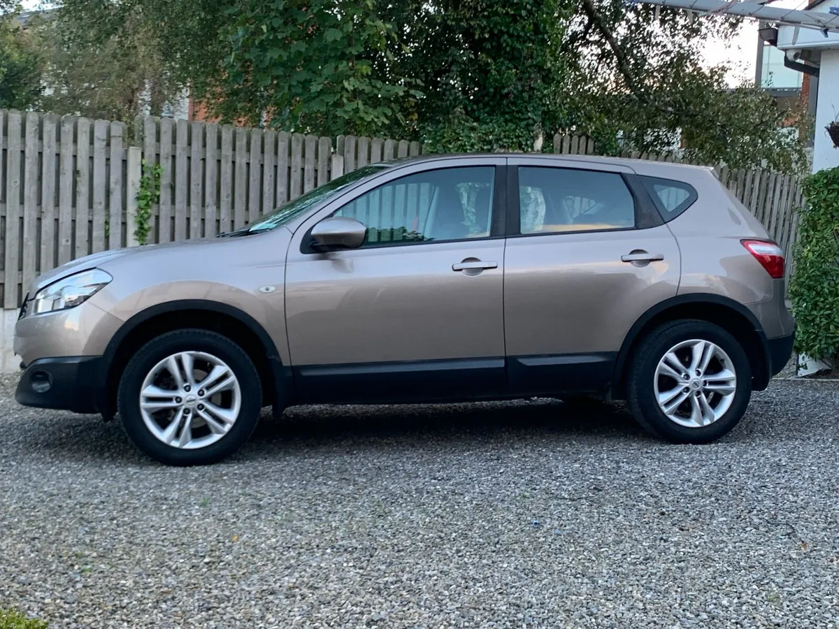 Nissan Qashqai NCT July 27 low miles - Image 3