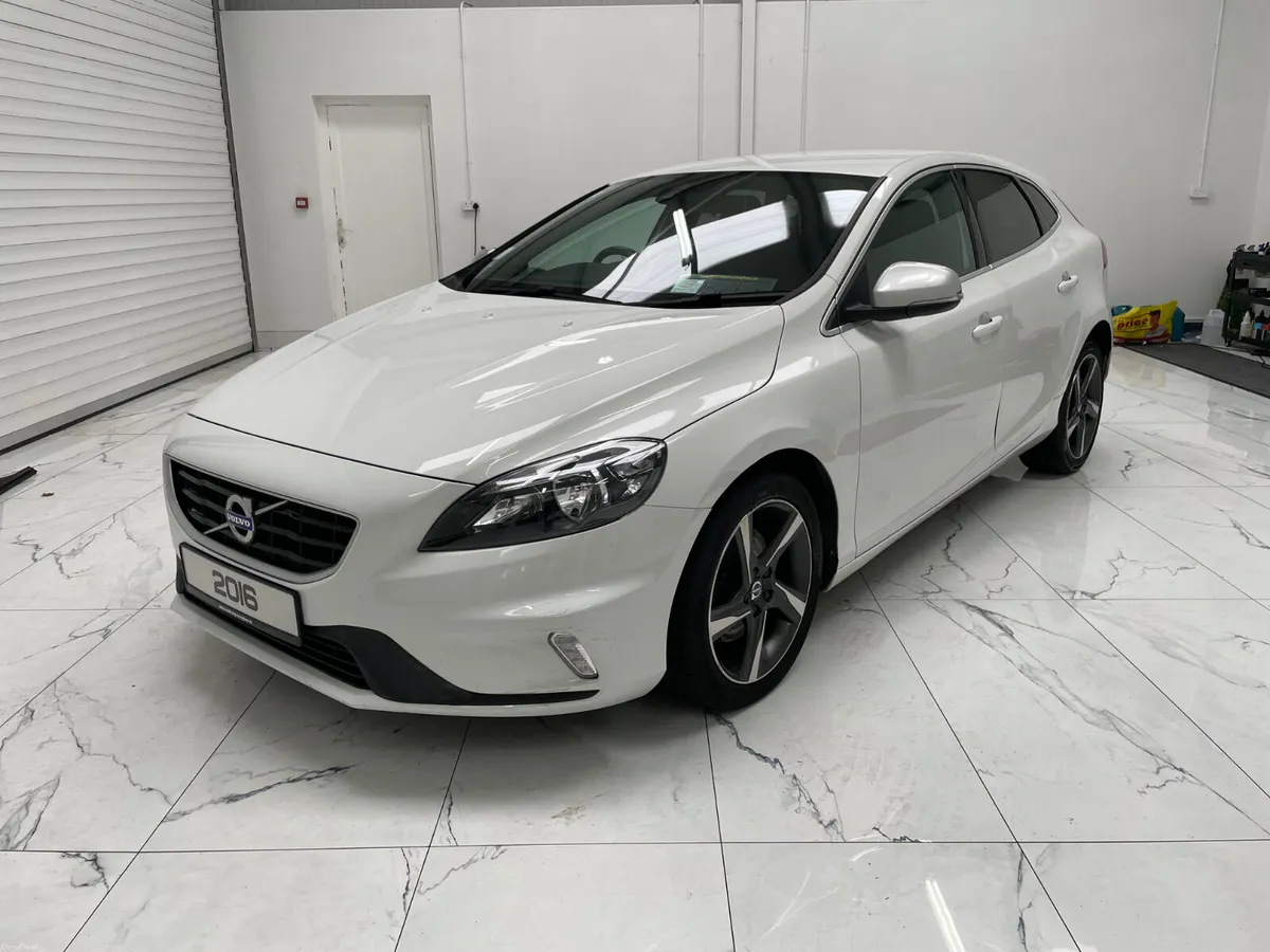 2016 Volvo V40 R-Design Manual Diesel - Image 1