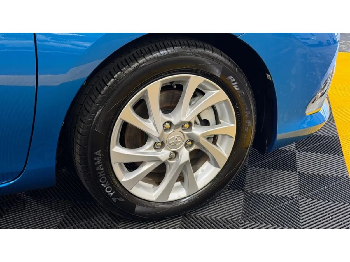 Toyota Auris HYBRID - Image 5