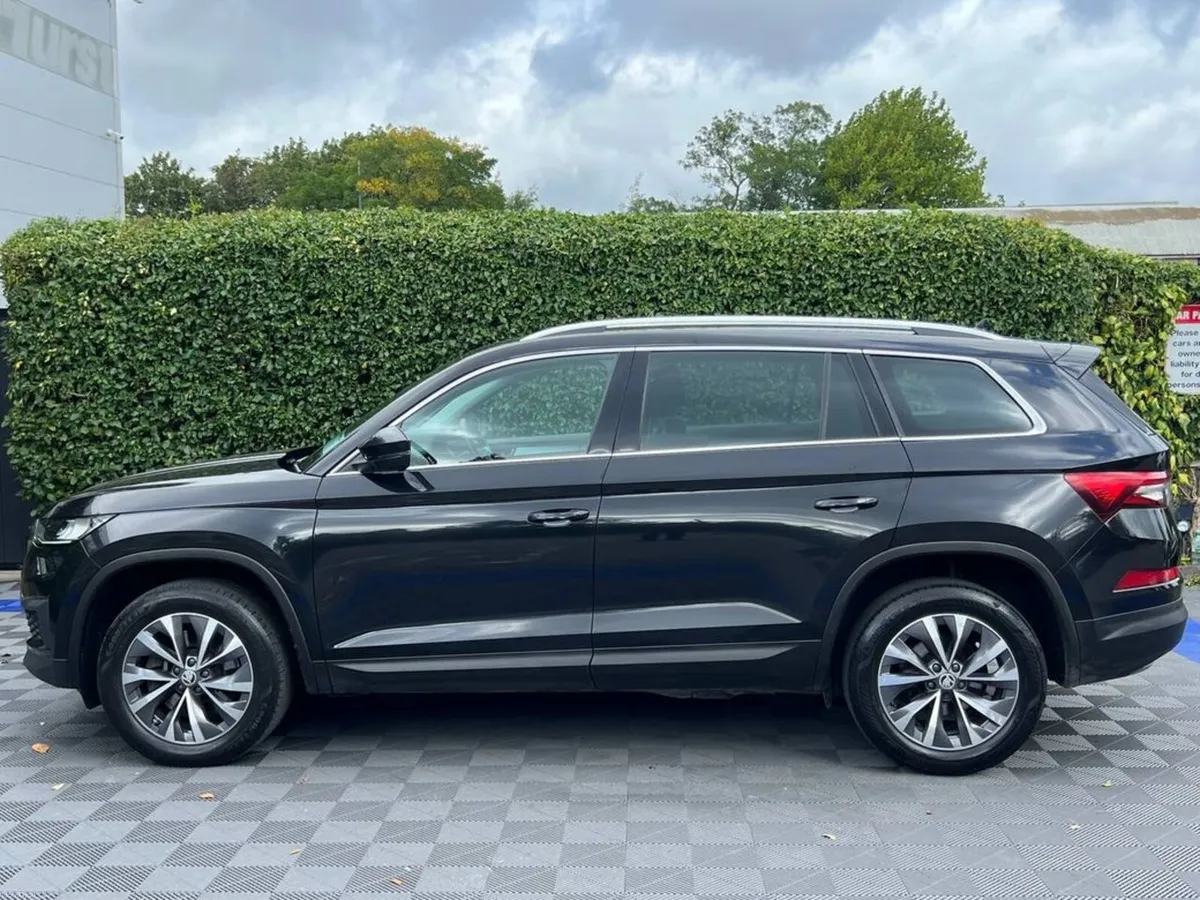 Skoda Kodiaq 7-SEATER AMBITION 2.0 TDI AUTO // DIA - Image 3