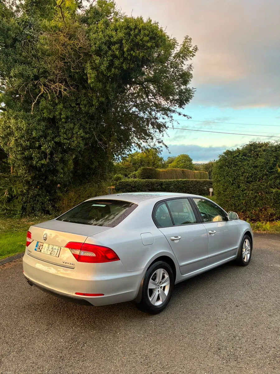 Skoda Superb - Image 2