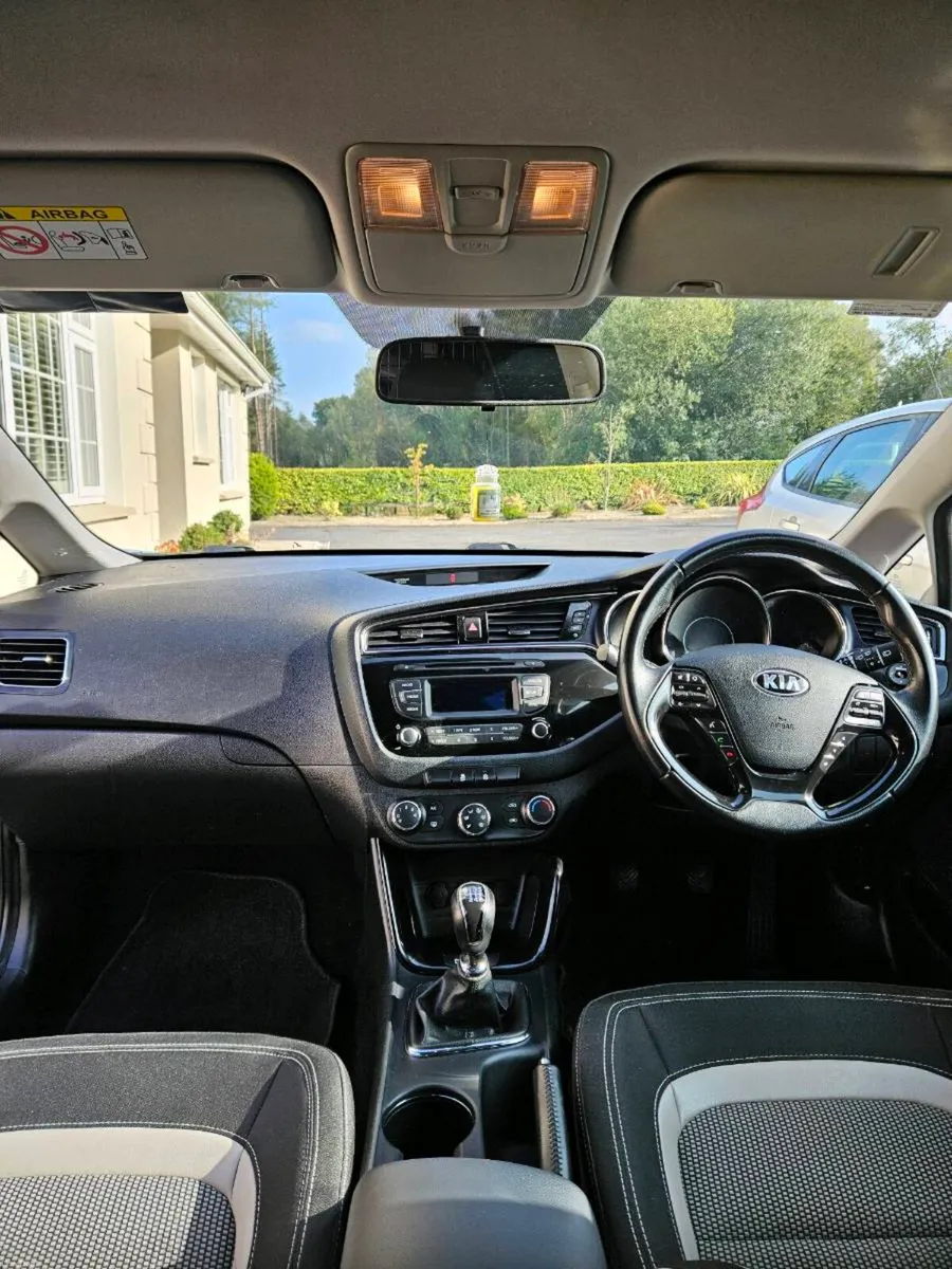 2016 Kia ceed commercial - Image 5