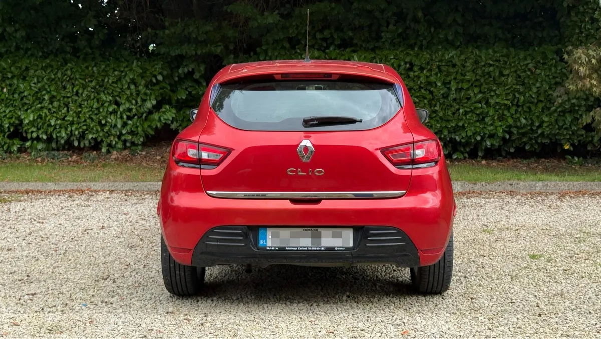 Renault Clio Dynamique Nav 2017 - Low mileage - Image 6