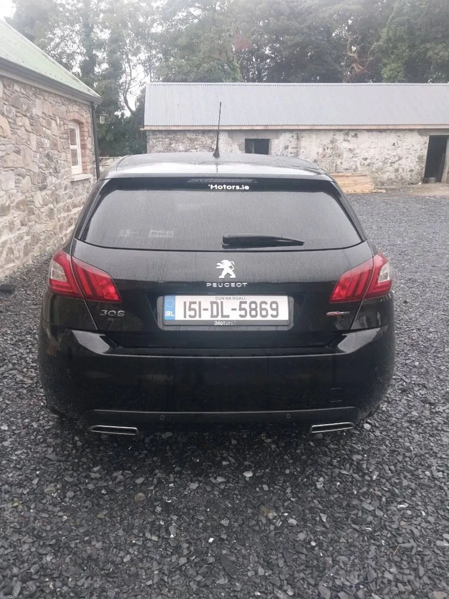 Car - Image 4