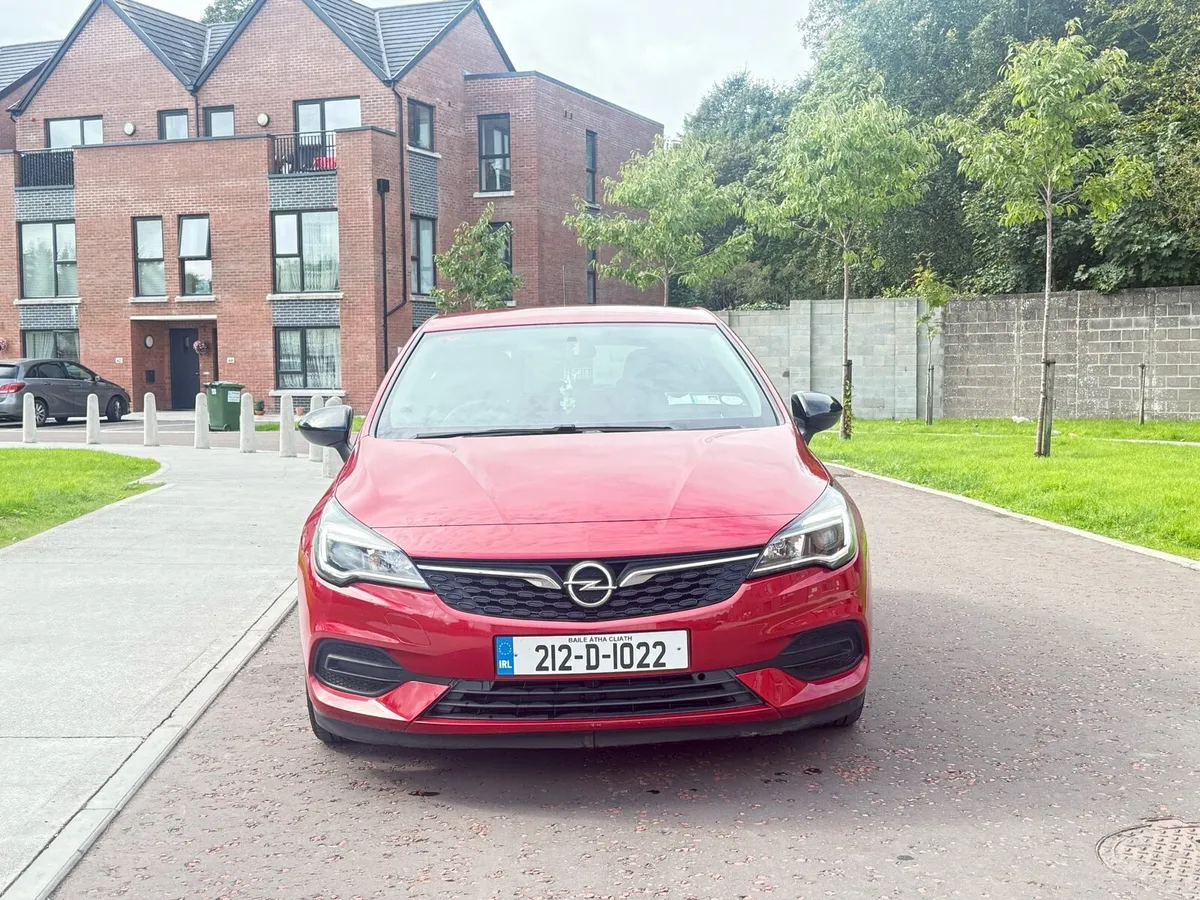 2021 Opel Astra - Image 2