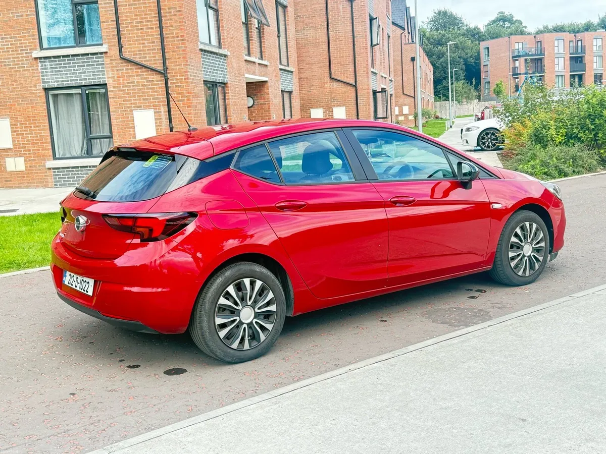 2021 Opel Astra - Image 4