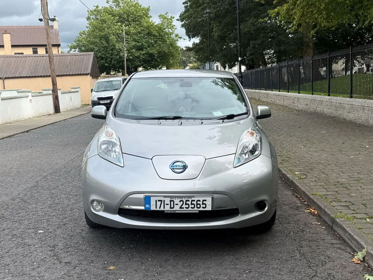 2017 Nissan leaf - Image 1