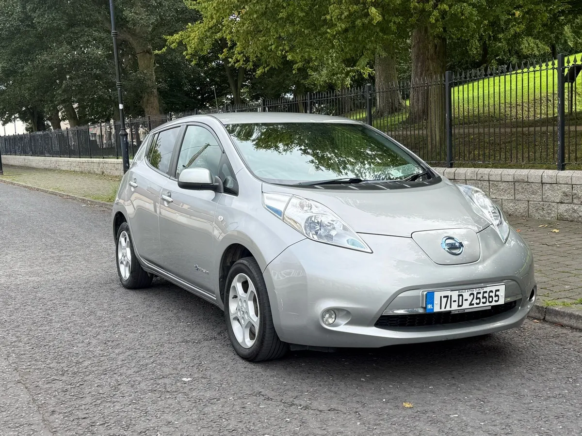 2017 Nissan leaf - Image 4