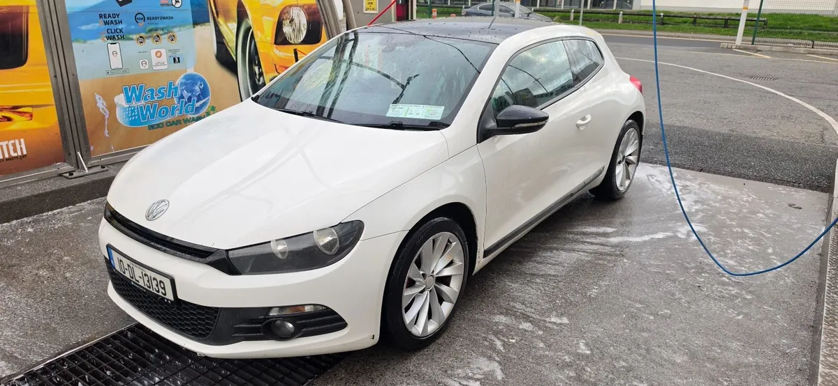 Volkswagen Scirocco 2010 - Image 5
