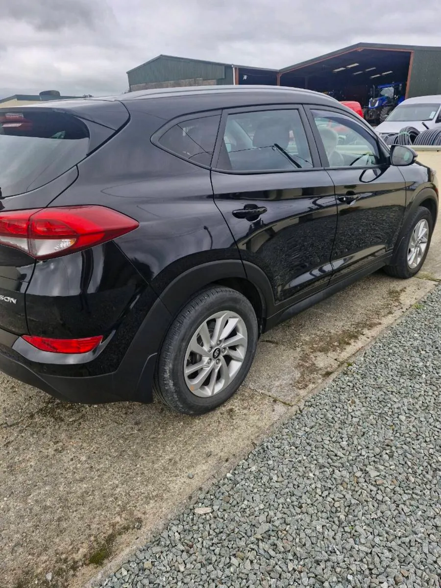 Hyundai tucson - Image 4