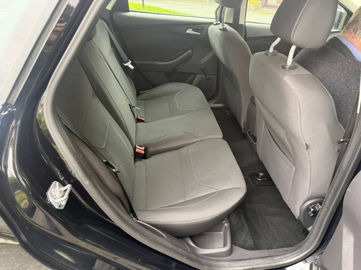 2017 Ford Focus 1.5 diesel FSH - Image 6