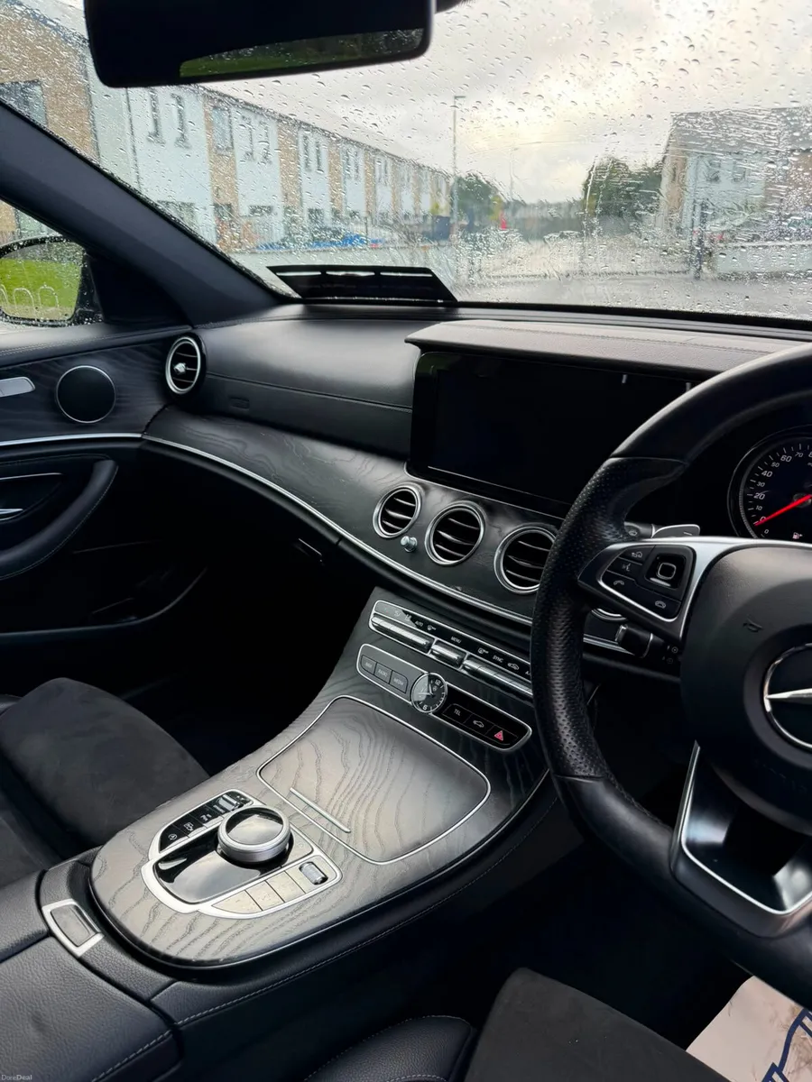 Mercedes-Benz E-Class 2018 - Image 4