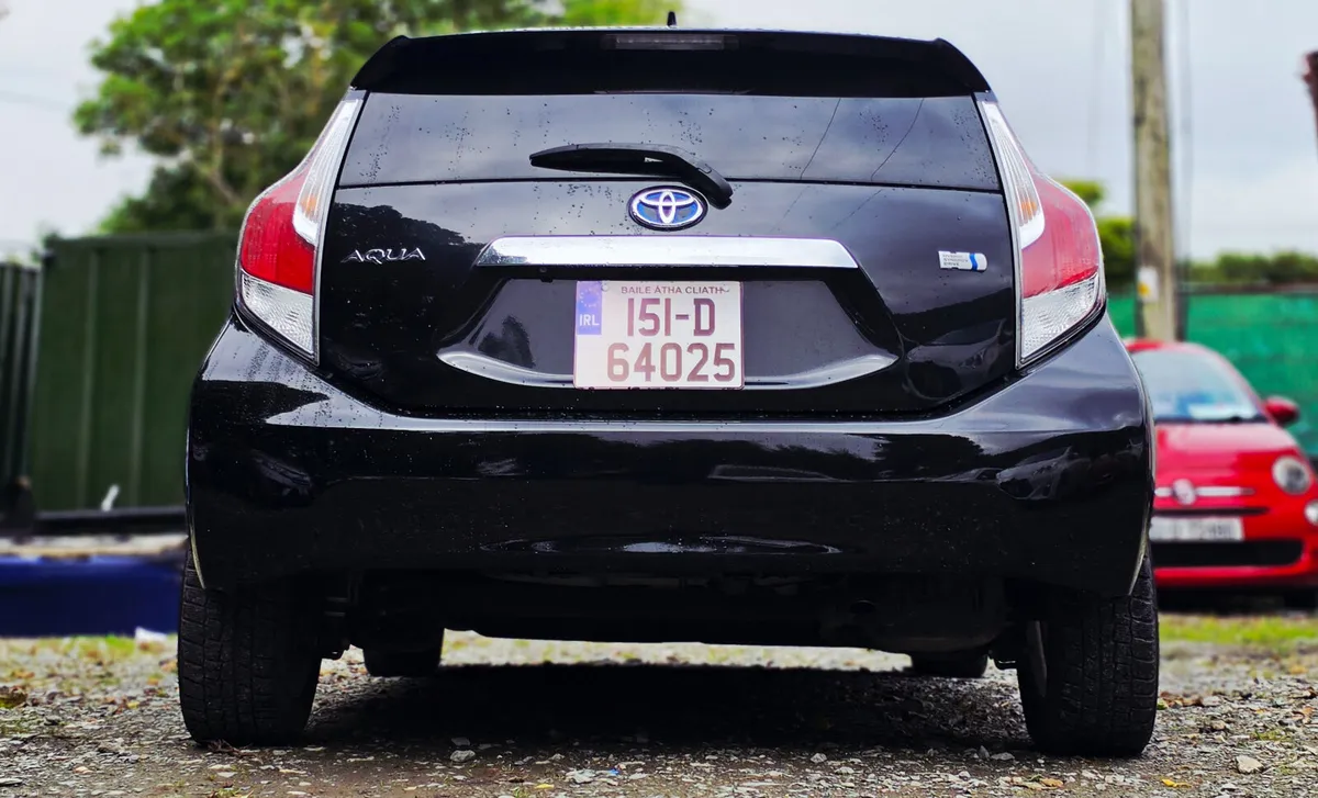 Toyota Aqua 2015 - Image 4