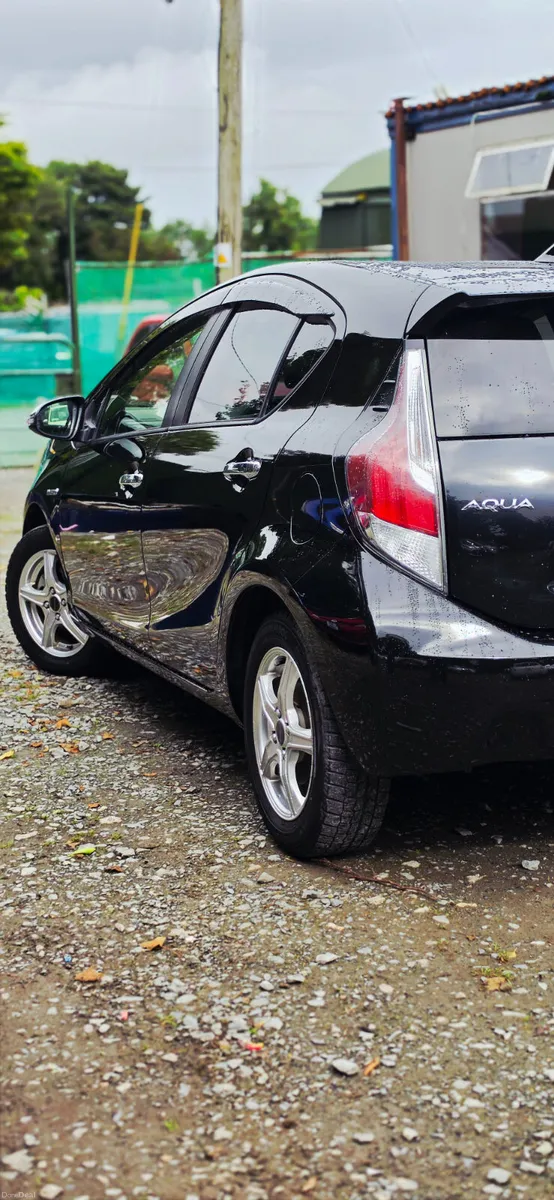 Toyota Aqua 2015 - Image 6