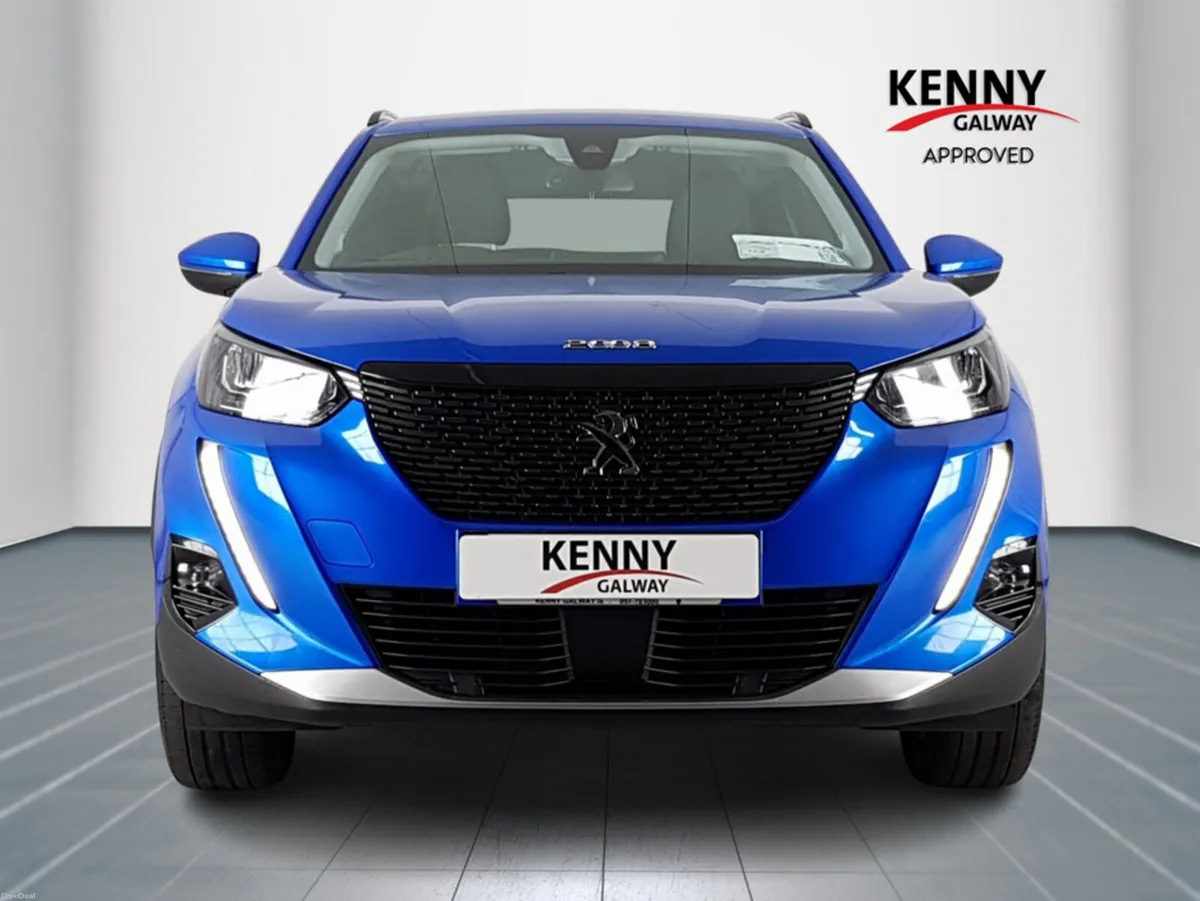 Peugeot 2008 ALLURE 1.2 100 4DR - Image 2